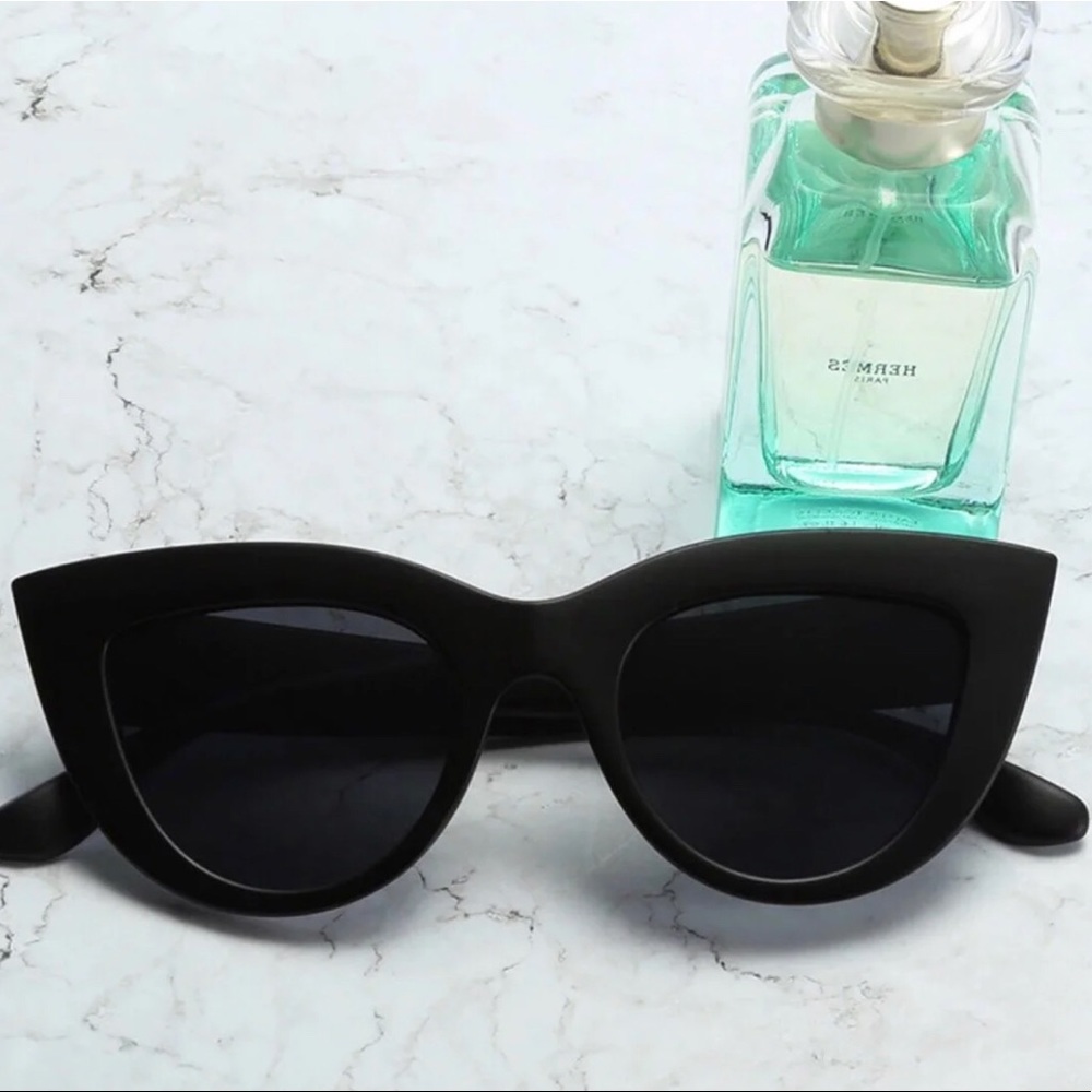 Vintage Cat Eye Sunglasses